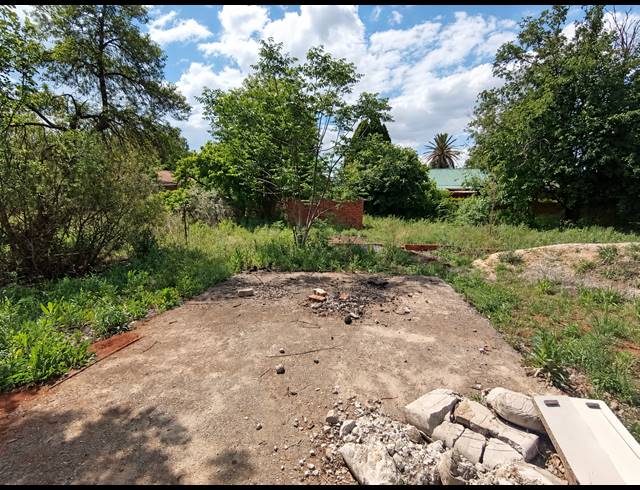 1,089M² VACANT LAND FOR SALE IN HENLEY ON KLIP